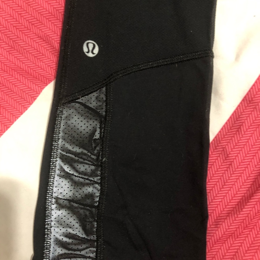 Lululemon cropped leggings